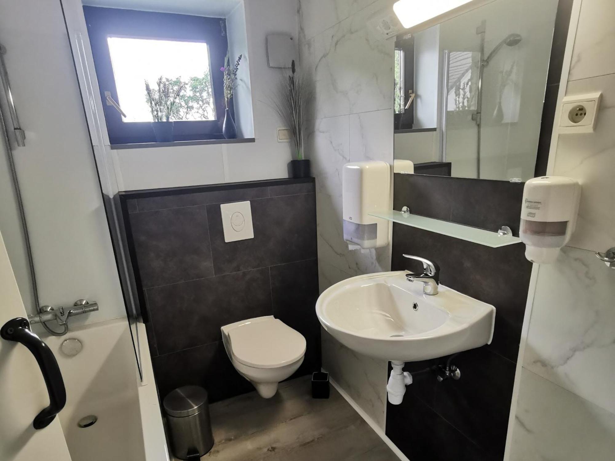 Chez Phil Otel Robertville Oda fotoğraf