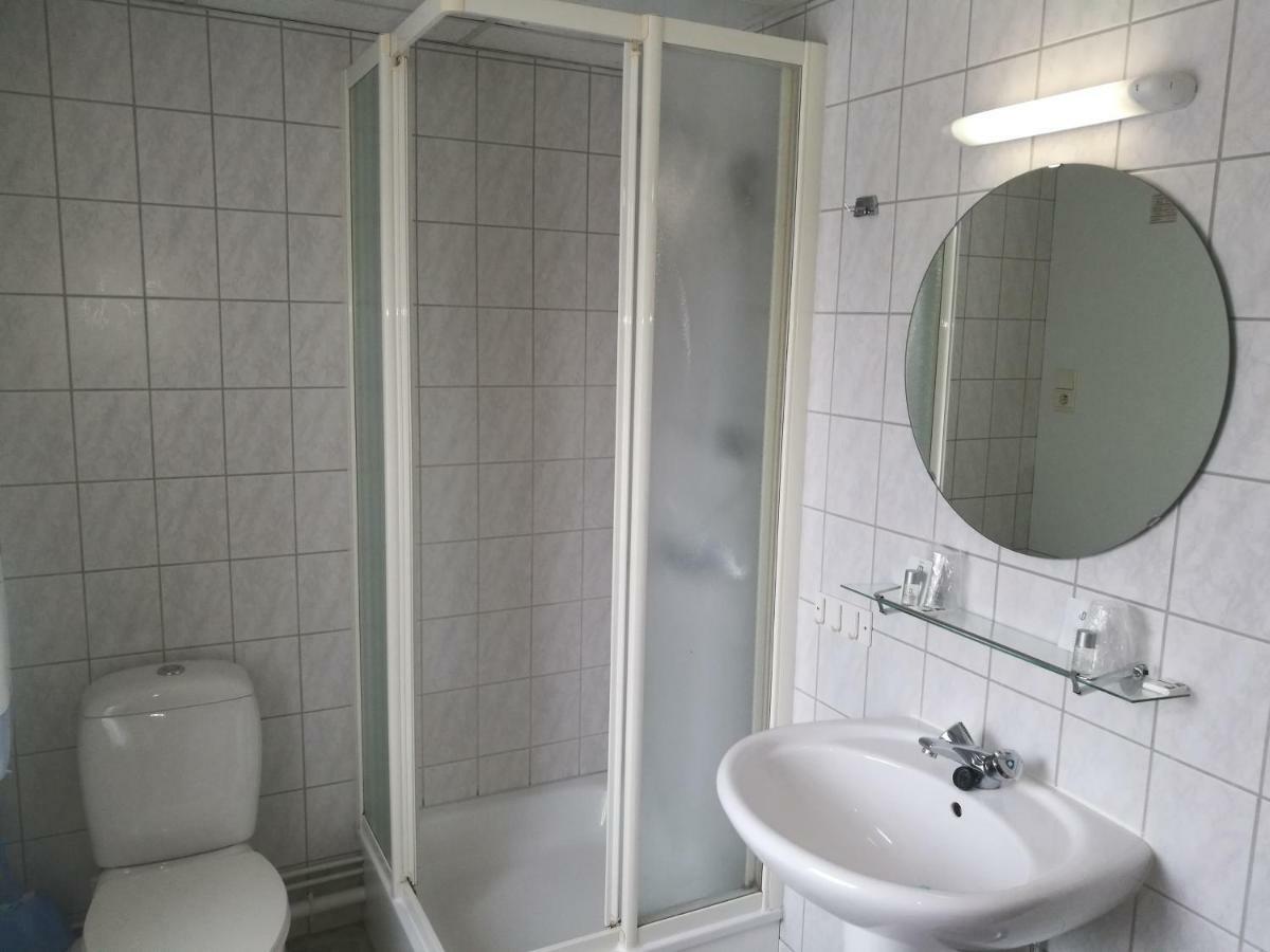Chez Phil Otel Robertville Oda fotoğraf